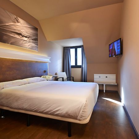 Silken Monumental Naranco Otel Oviedo Dış mekan fotoğraf