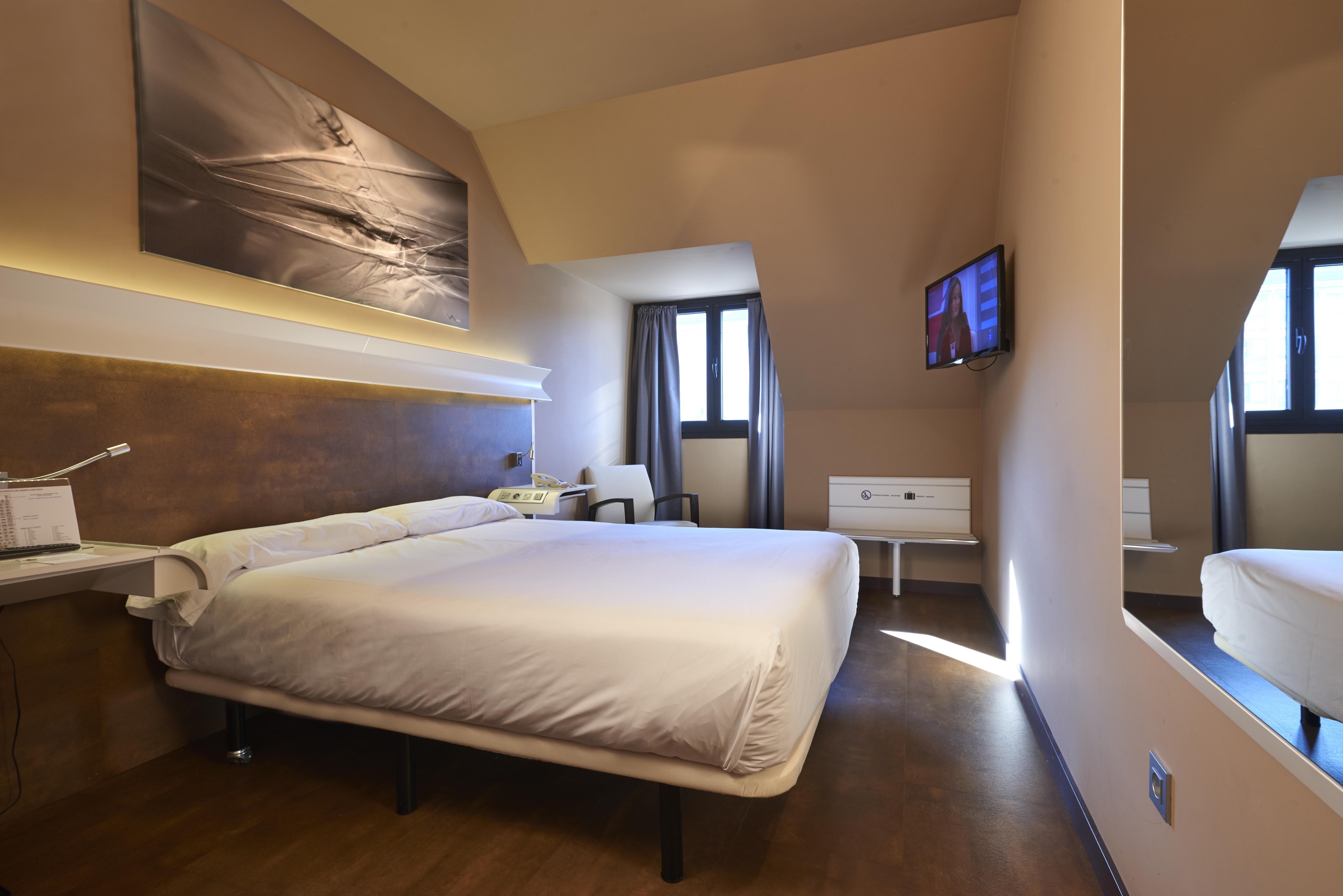 Silken Monumental Naranco Otel Oviedo Dış mekan fotoğraf