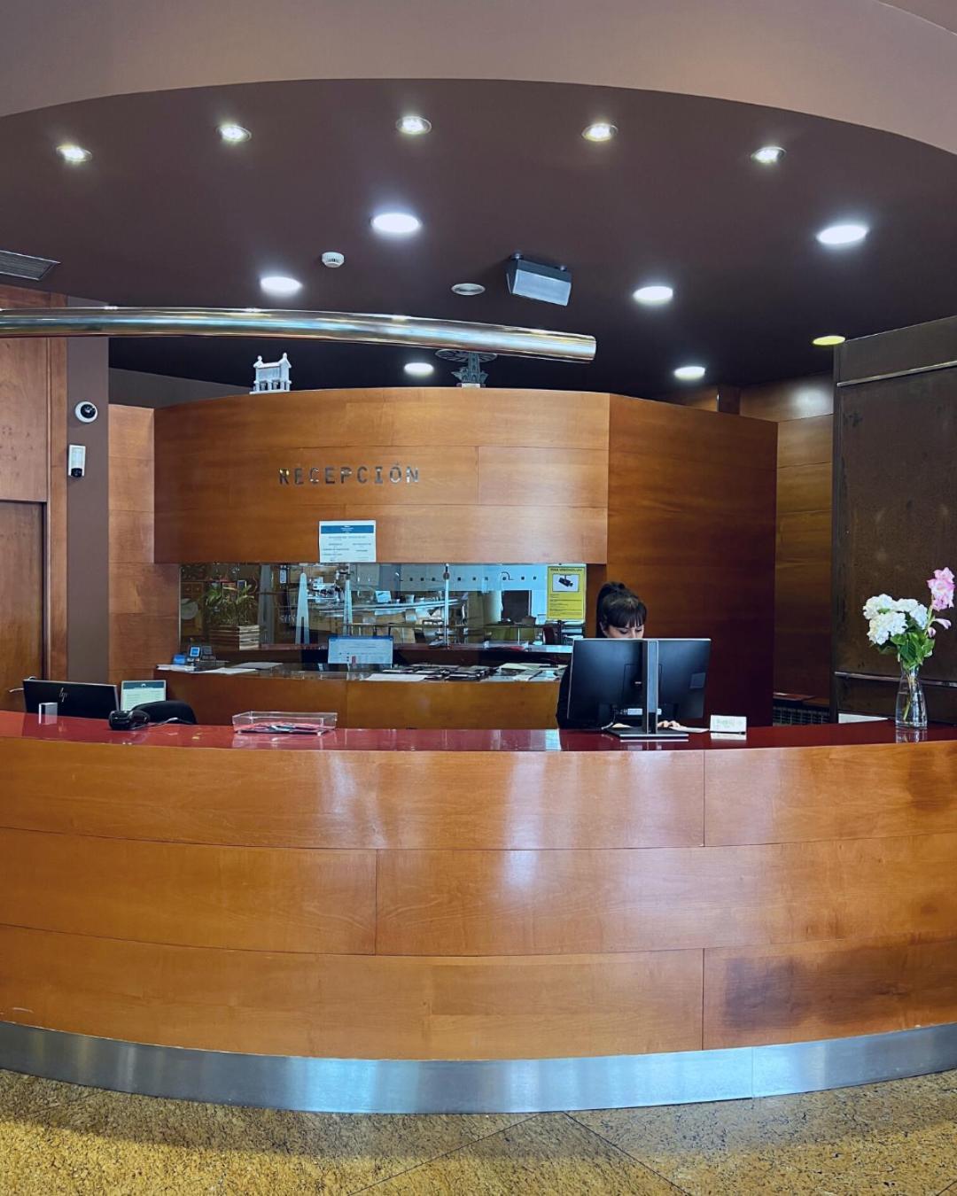 Silken Monumental Naranco Otel Oviedo Dış mekan fotoğraf